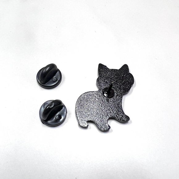 Corgi Dog with Diving Goggles Enamel Pin - Picture 7 of 7